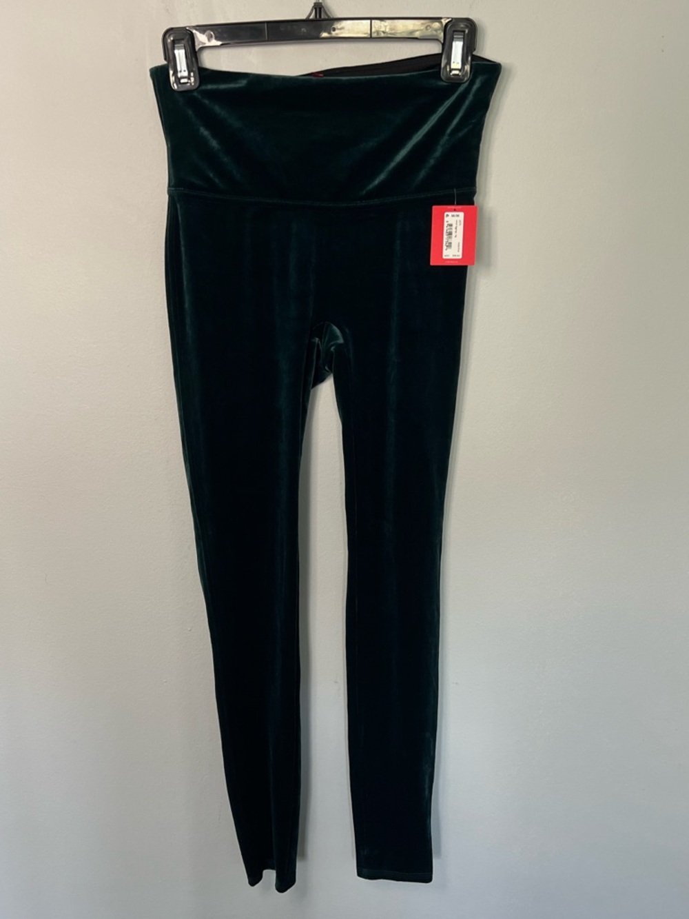 Spanx Velvet dark Green legging NWT size Medium